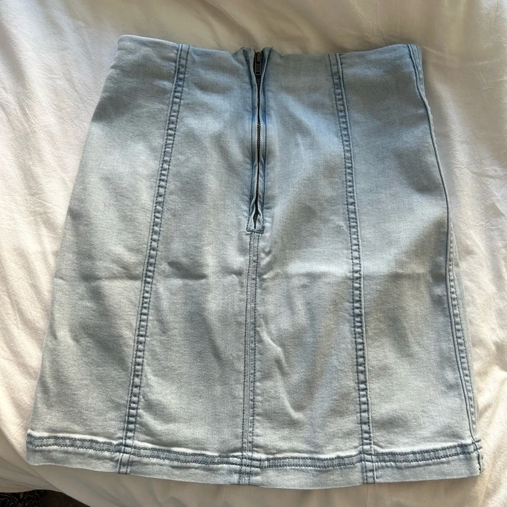 Free people denim mini skirt - Picture 2 of 3